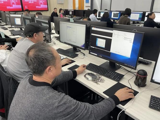 麒麟軟件與長(zhǎng)春職業(yè)技術(shù)學(xué)院成功聯(lián)辦軟件技術(shù)交流研討會(huì)